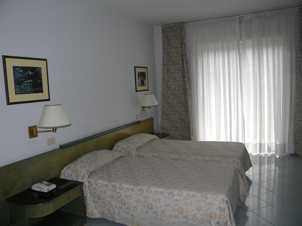 Hotel Dei Congressi Castellammare di Stabia Εξωτερικό φωτογραφία